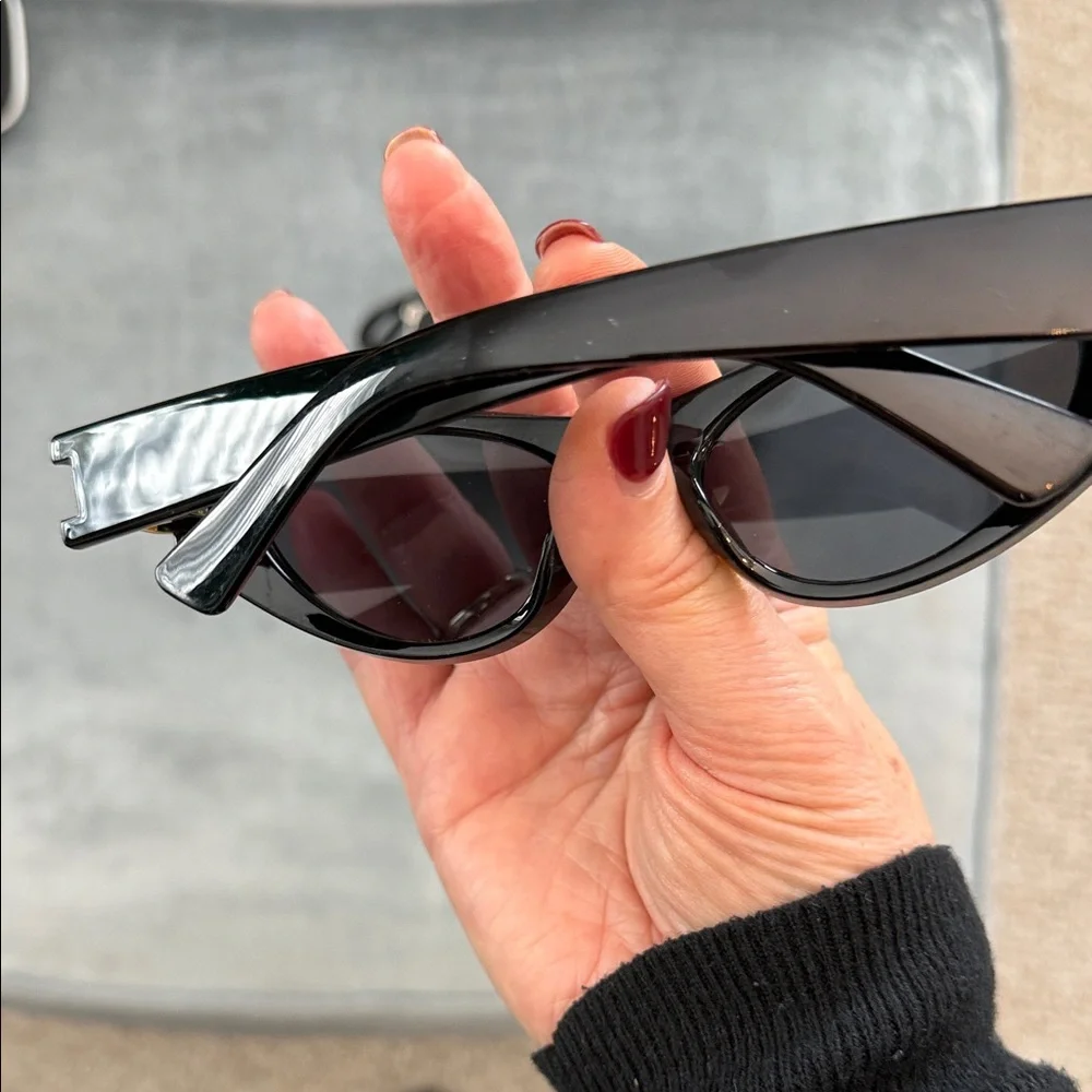 2/25.00 Commense Black Sunglasses with Gold Accents - Picture 3 of 4
